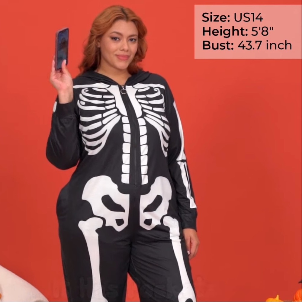NWT HALLOWEEN SKELETON PRINT HOODED ZIPPER JUMPSUIT